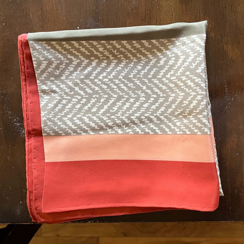 VALENTINO SCARF - Picture 4 of 4